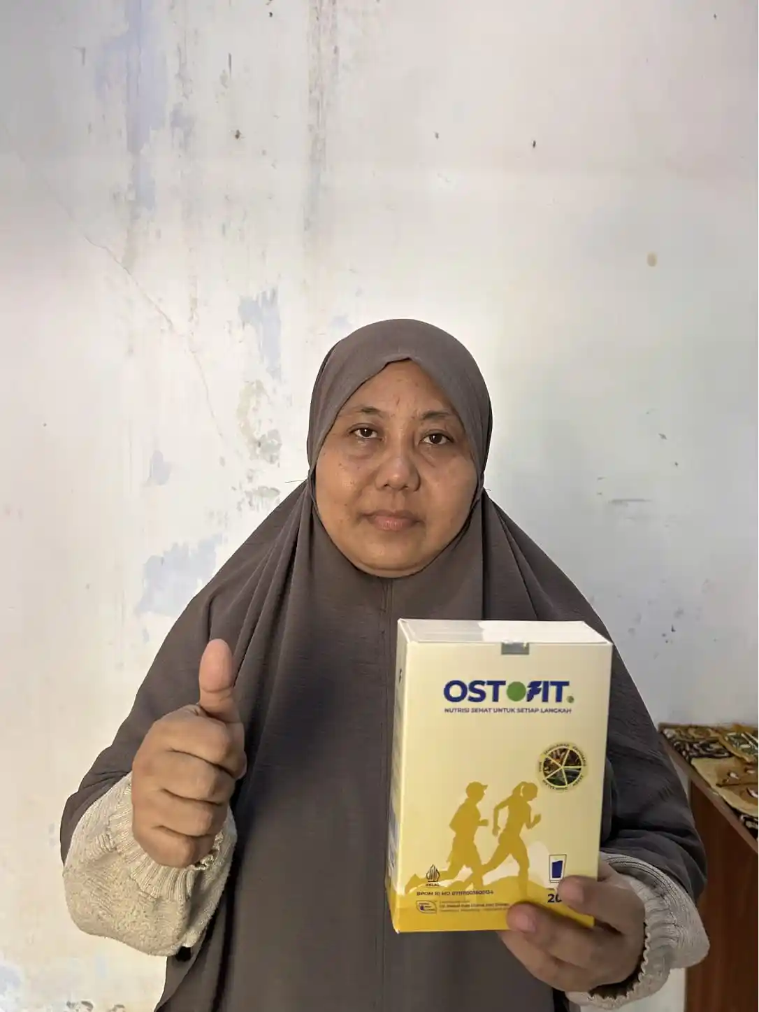 Konsumen Ostofit bernama Ibu Yeni