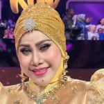 Umi Elvy Sukaesih saat tampil di KDI 7.