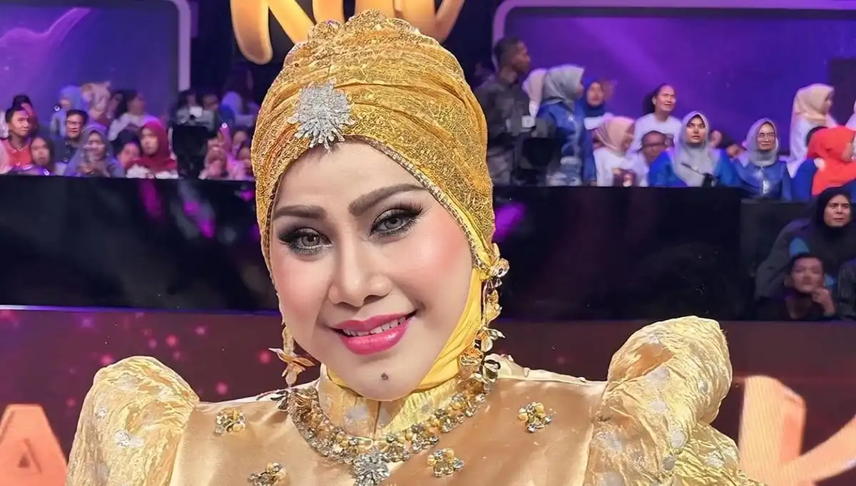 Umi Elvy Sukaesih saat tampil di KDI 7.